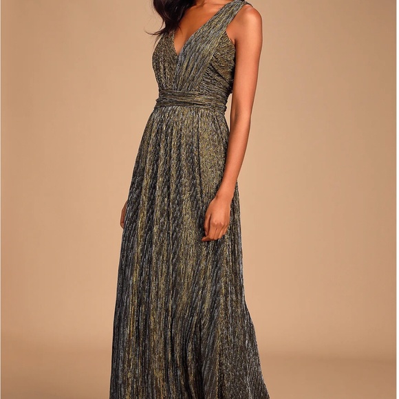 GREAT HOLIDAY DRESS!!  Lulu's Shimmering Gold and Black V-Neck Dress - Picture 1 of 10